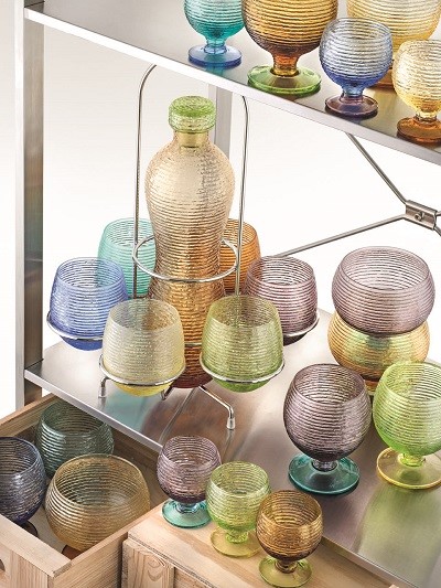 https://tabletopresources.com/wp-content/uploads/2021/06/Glass-Bowls-Bottles-gruppo_multicolor_2016-LR-2D.jpg